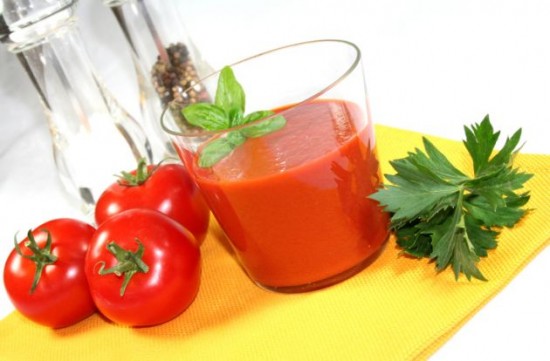 Los beneficios del zumo de tomate