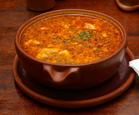 Receta de sopa de ajo castellana