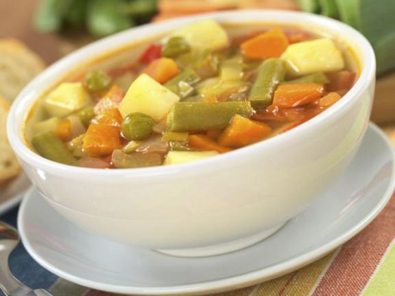 Sopa de verduras casera