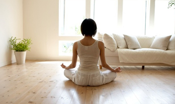 Claves para hacer yoga en casa