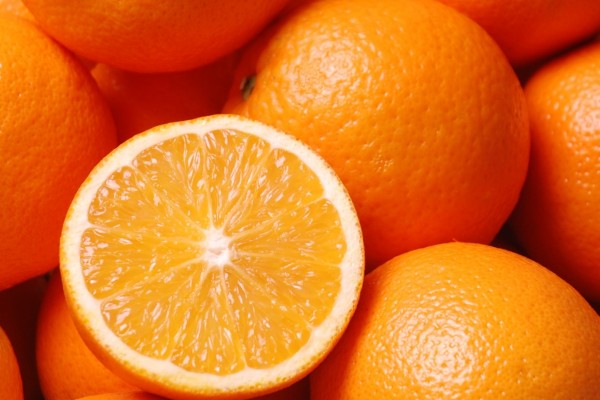 Cuantas calorías tiene una naranja