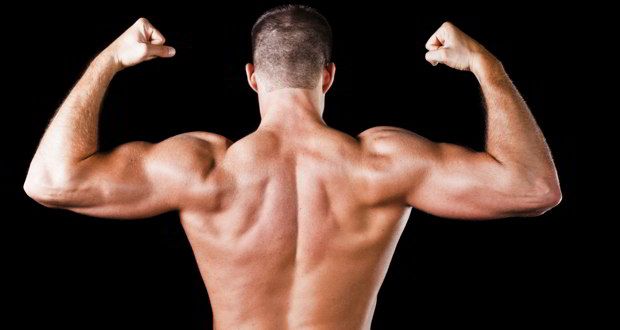 Face pull, ejercicio para trabajar los hombros desde casa